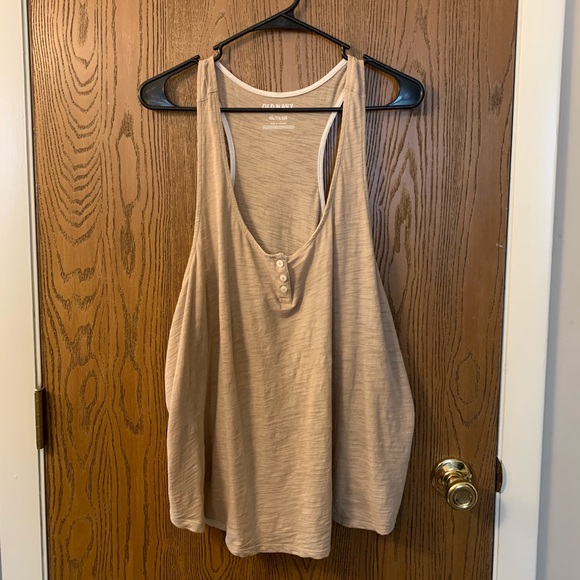 Old Navy Tops - Old Navy Razorback tank top Old Navy Tops - Old Navy Razorback tank top